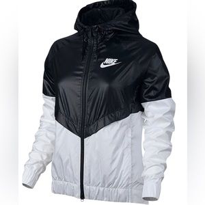 NIKE WINDBREAKER